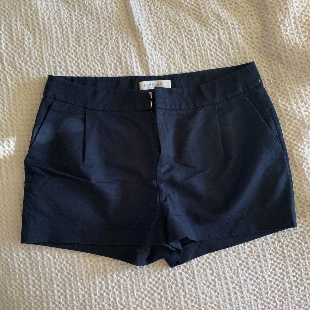 Everlane pleated shorts